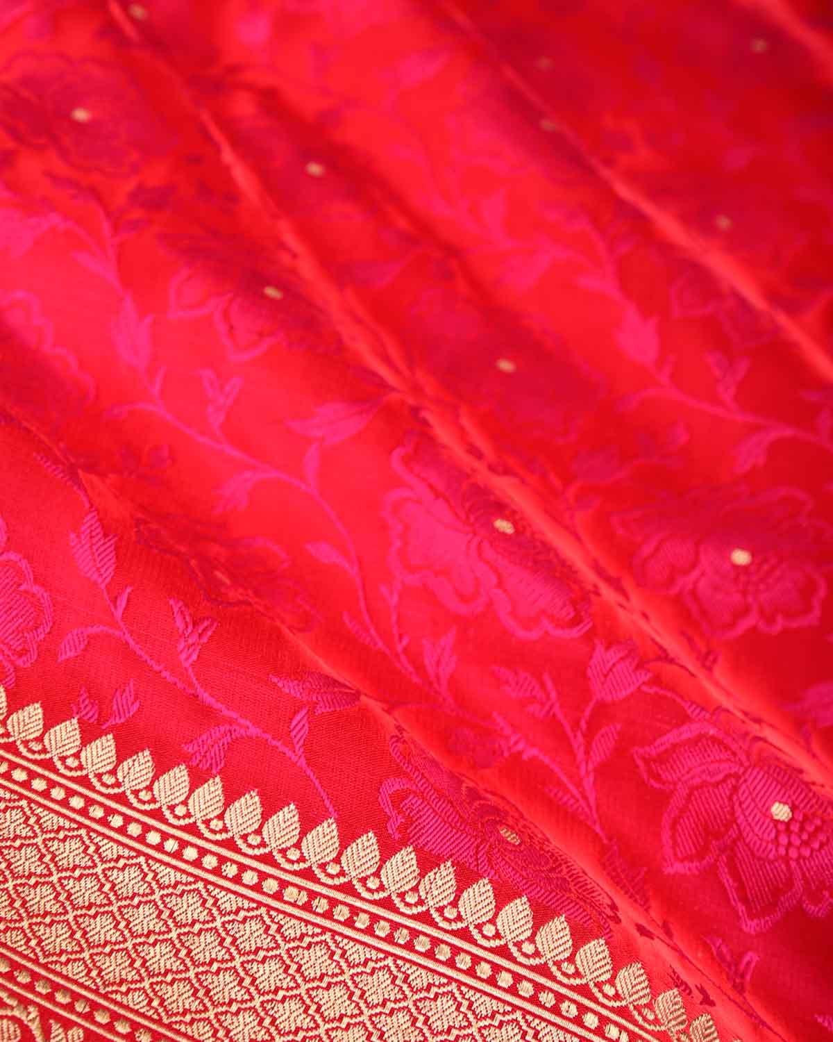 Red Gulab Jaal Satin Tanchoi Brocade Handwoven Katan Silk Banarasi Saree-HolyWeaves