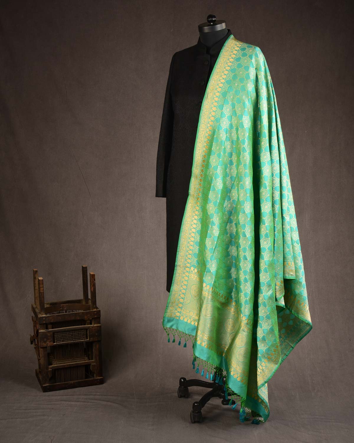 Green Banarasi Alfi Jaal Gold Zari Roopa Meena Cutwork Brocade Handwoven Katan Silk Dupatta-HolyWeaves