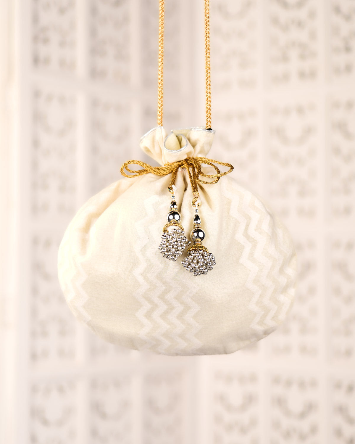 Cream Banarasi Resham Cutwork Brocade Handwoven Cotton Silk Potli 10"x10"-HolyWeaves