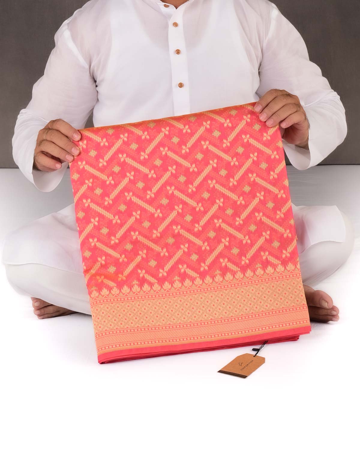 Shot Peach Banarasi Resham Jaal Cutwork Brocade Woven Art Cotton Silk Saree-HolyWeaves