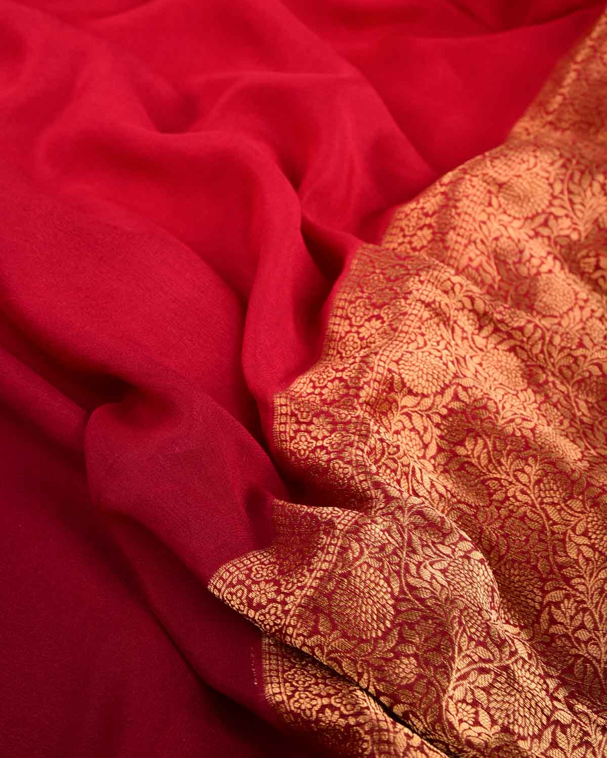 Ombre Maroon Gold Zari Border Pallu Brocade Woven Khaddi Georgette Banarasi Saree-HolyWeaves