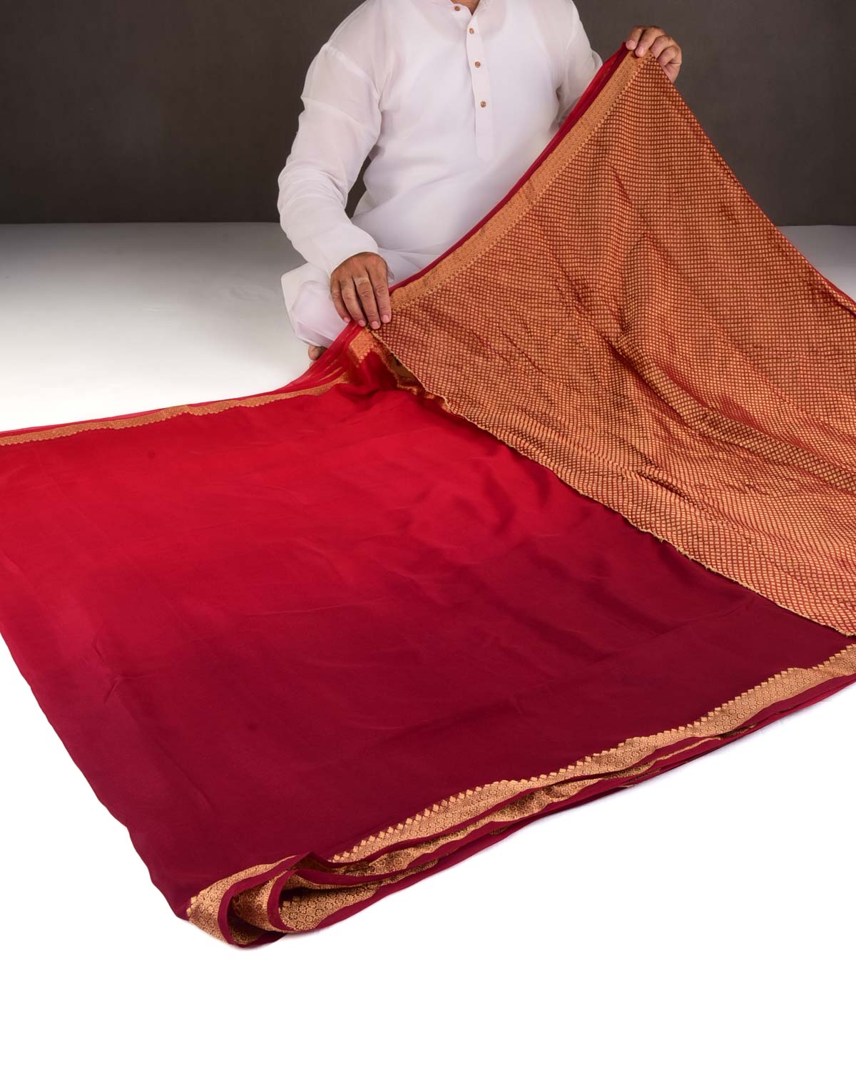 Ombre Maroon Gold Zari Border Pallu Brocade Woven Khaddi Georgette Banarasi Saree-HolyWeaves