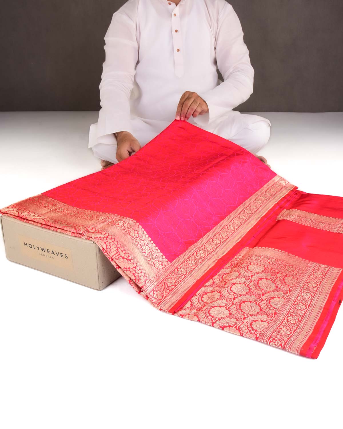 Shot Red-Pink Geometric Satin Tanchoi Brocade Handwoven Katan Silk Banarasi Saree-HolyWeaves