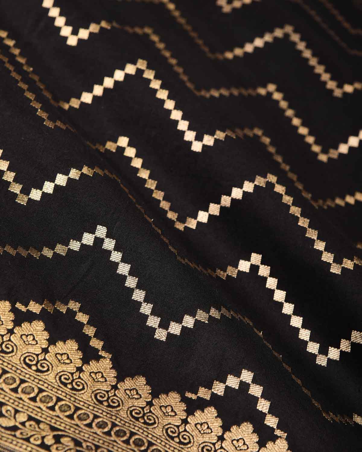 Black Gold Zari Chequered Chevron Cutwork Brocade Handwoven Katan Silk Banarasi Saree-HolyWeaves