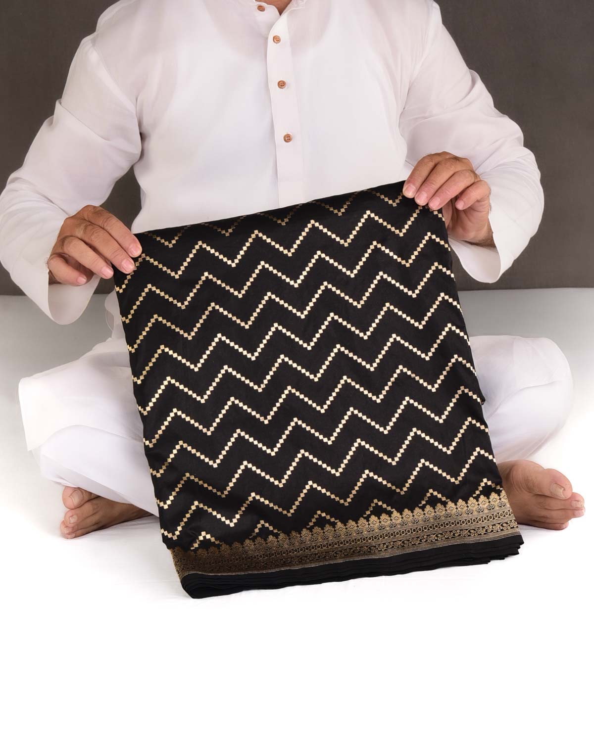 Black Gold Zari Chequered Chevron Cutwork Brocade Handwoven Katan Silk Banarasi Saree-HolyWeaves