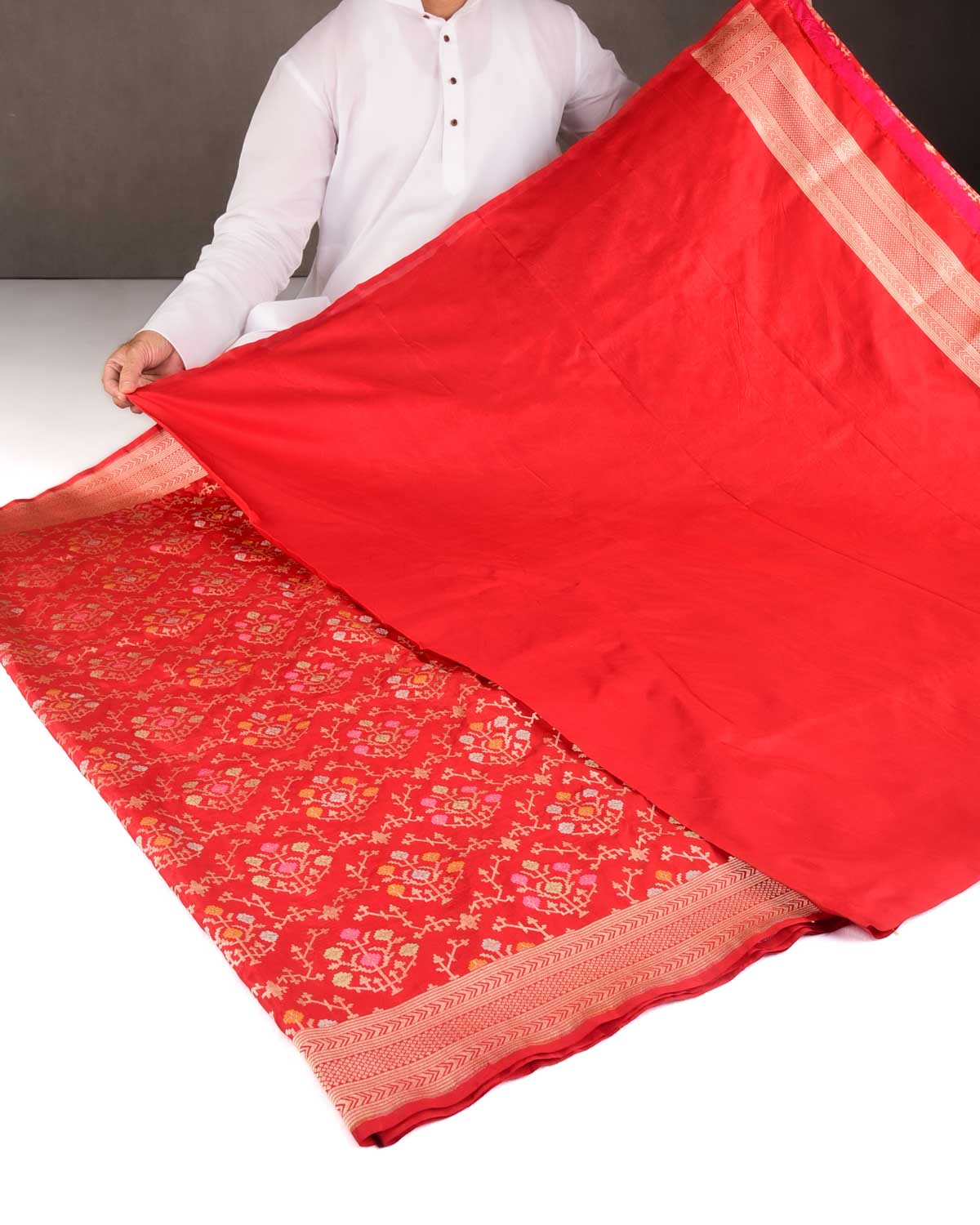 Red Tehra Floral Jaal Cutwork Brocade Handwoven Katan Silk Banarasi Saree-HolyWeaves