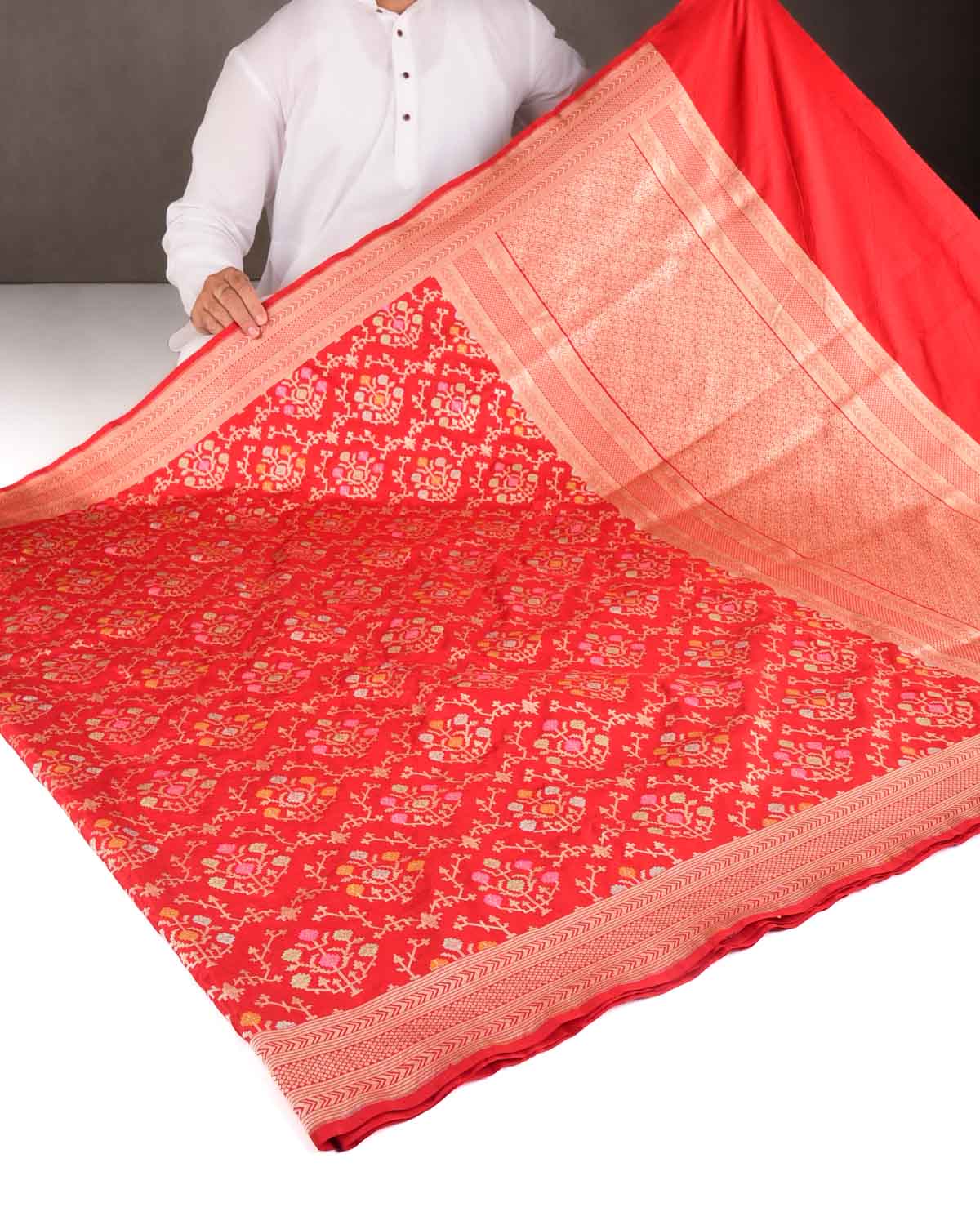 Red Tehra Floral Jaal Cutwork Brocade Handwoven Katan Silk Banarasi Saree-HolyWeaves