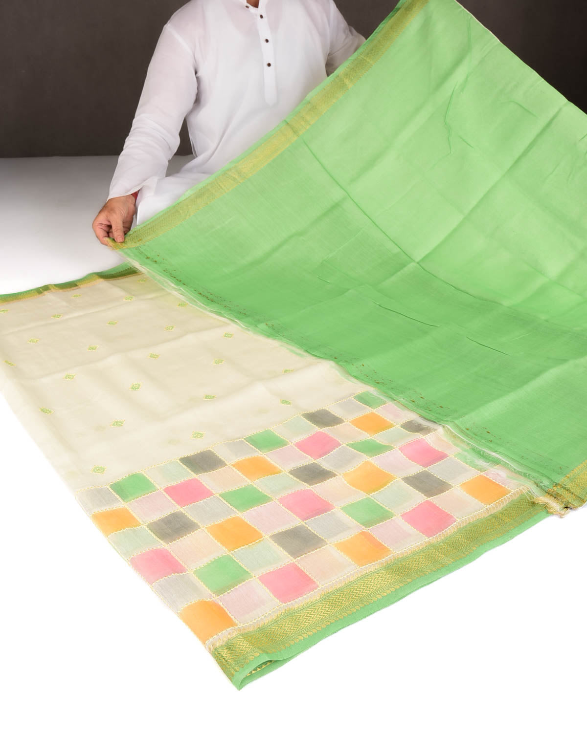 Ivory White Chequered Hand Brush Dye Brocade Cotton Silk Banarasi Saree with Green Border Pallu-HolyWeaves