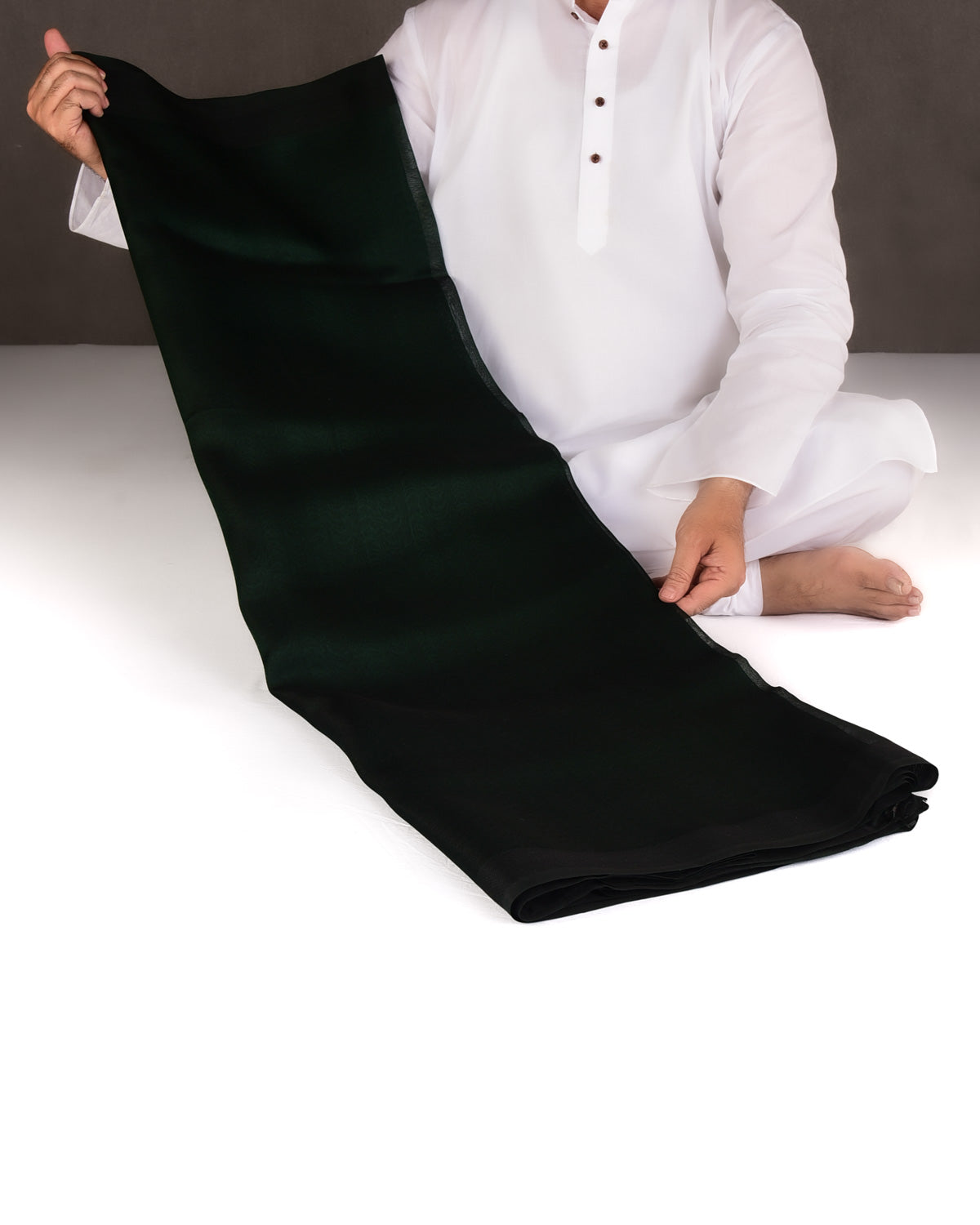 Midnight Green WATERMARK Illusion Waves Tanchoi Handwoven Kora Silk Banarasi Saree-HolyWeaves