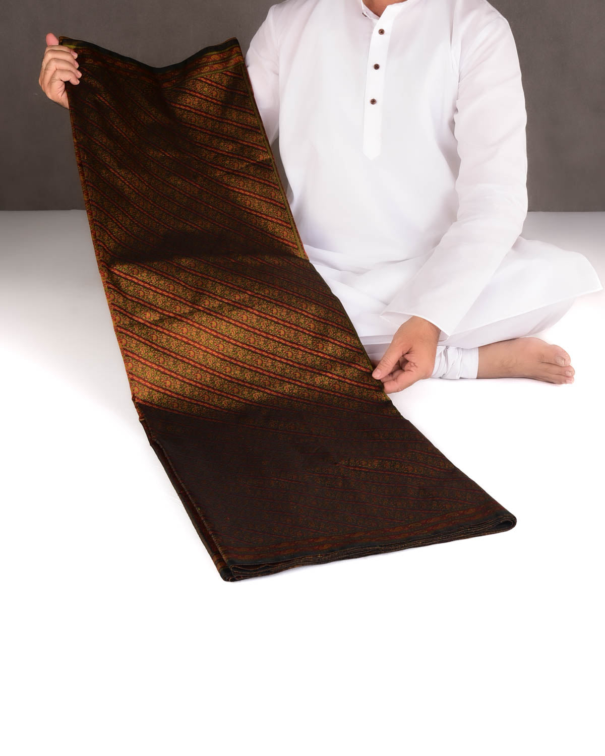 Black Satin Tanchoi Aada Paisley Jamawar Handwoven Katan Silk Banarasi Saree-HolyWeaves