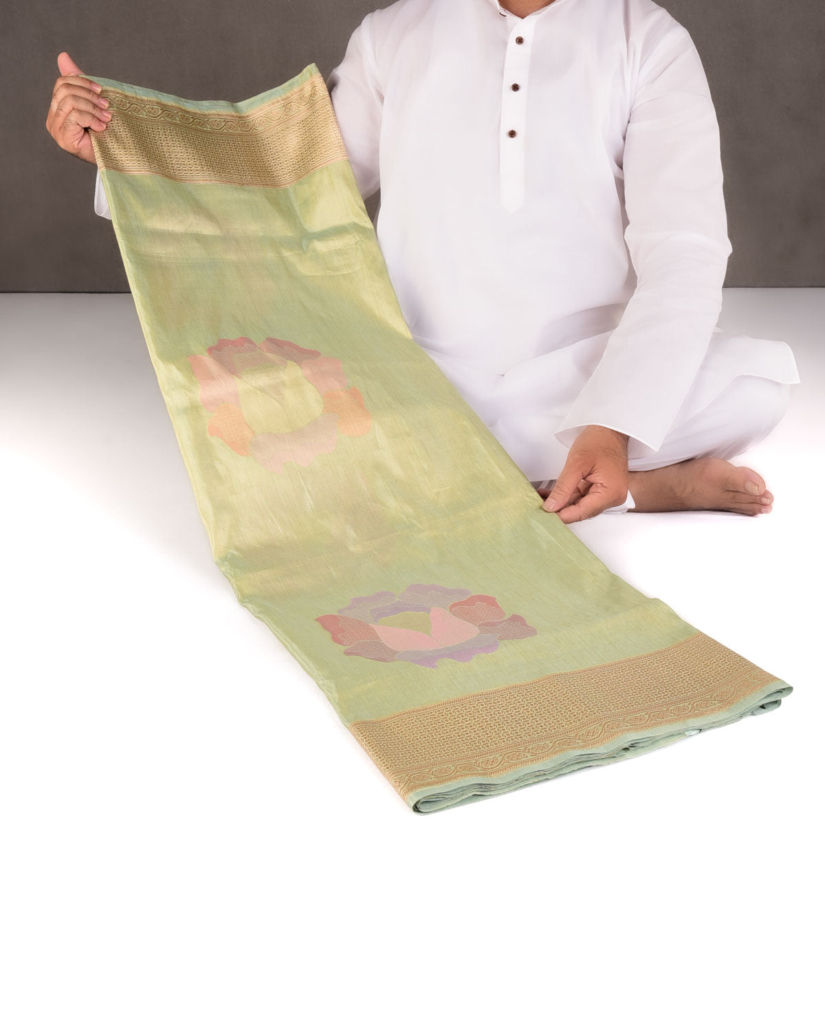 Metallic Green Meenekari Gulab Buta Kadhuan Brocade Handwoven Katan Tissue Banarasi Saree-HolyWeaves
