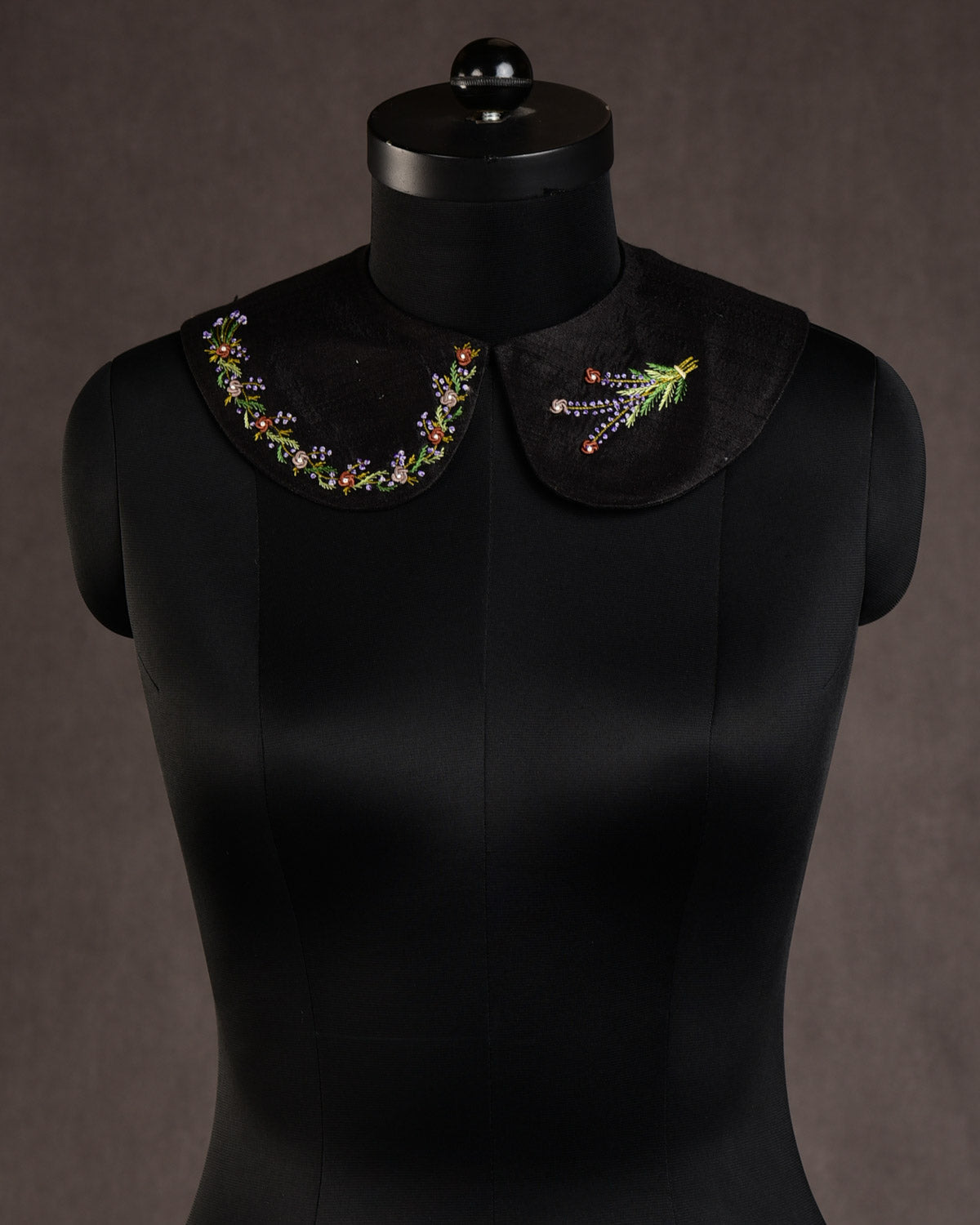Black Beaded Flowers Hand-embroidered Raw Silk Detachable Peter Pan Collar-HolyWeaves