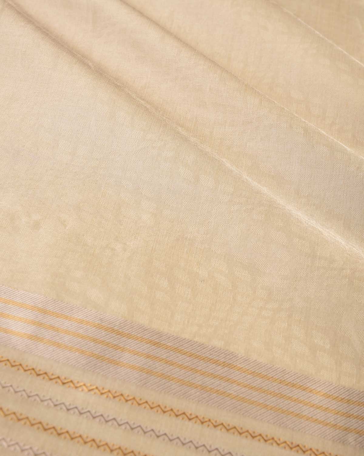 Metallic Silver Watermark Geometric Tanchoi Woven Banarasi Kora Tissue Dupatta-HolyWeaves