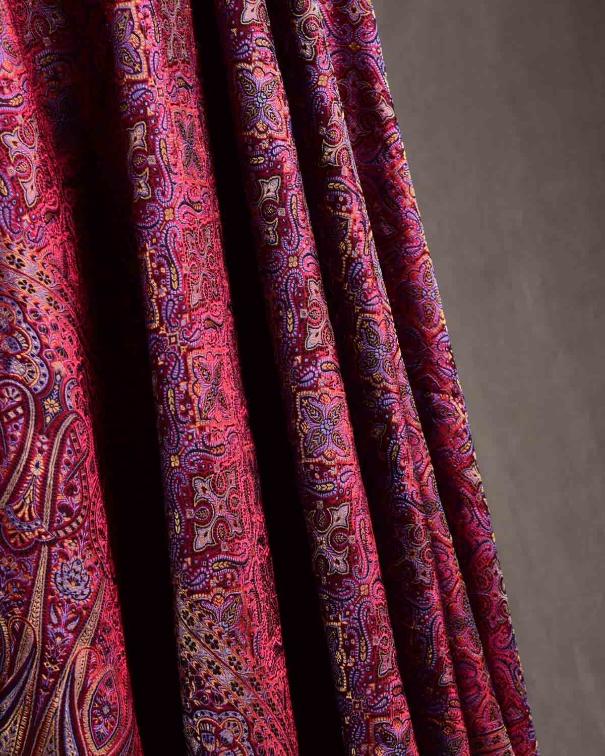 Mauve Maroon Tehra Jamawar Brocade Handwoven Katan Silk Banarasi Dupatta-HolyWeaves