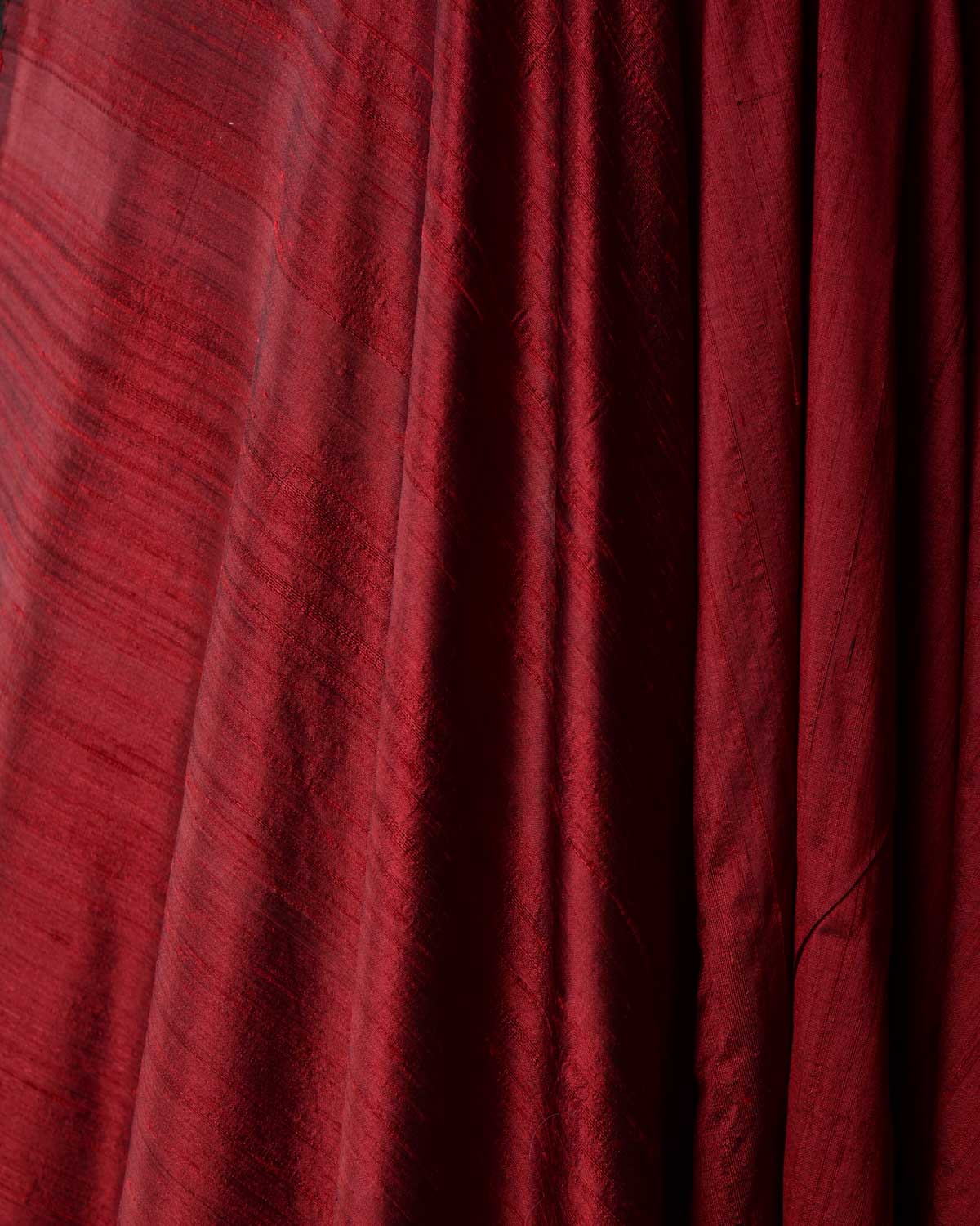 Maroon Textured Slub Handwoven Raw Silk Banarasi Fabric-HolyWeaves
