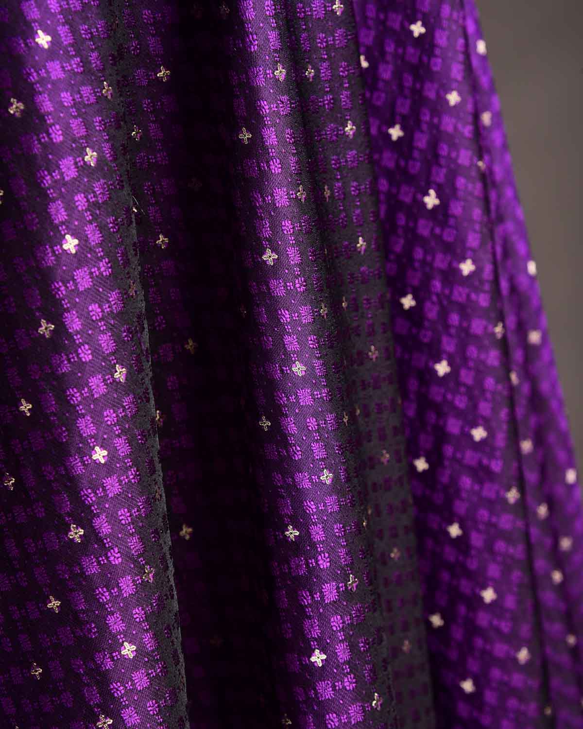 Purple Resham Buti Satin Tanchoi Brocade Handwoven Katan Silk Banarasi Fabric-HolyWeaves