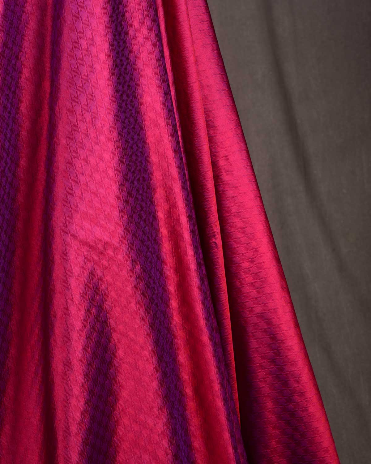 Shot Maroon Houndstooth Tanchoi Handwoven Katan Silk Banarasi Fabric-HolyWeaves