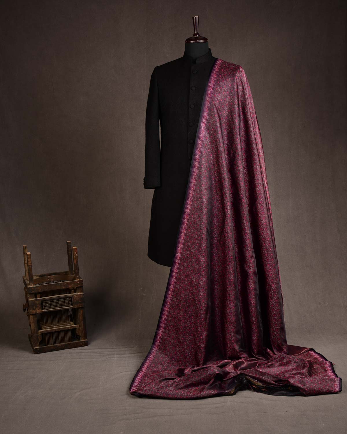 Burgundy Tehri Paisley Jamawar Handwoven Katan Silk Banarasi Fabric-HolyWeaves