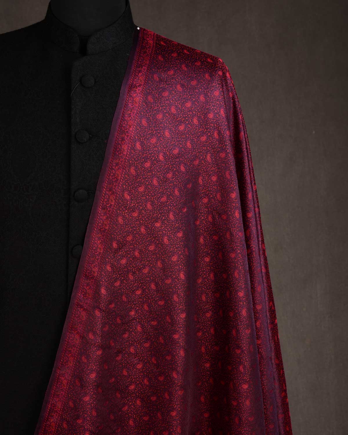 Maroon Tehri Paisley Jamawar Handwoven Katan Silk Banarasi Fabric-HolyWeaves