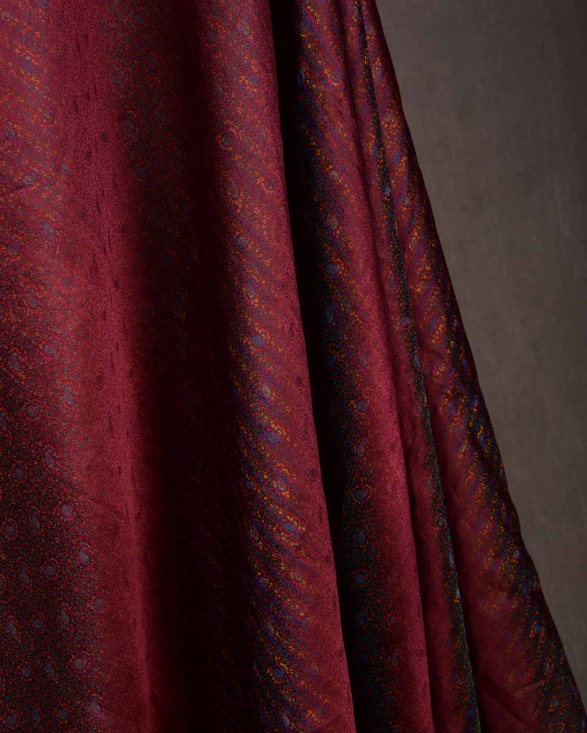 Metallic Mahogany Tehri Paisley Jamawar Handwoven Katan Silk Banarasi Fabric-HolyWeaves
