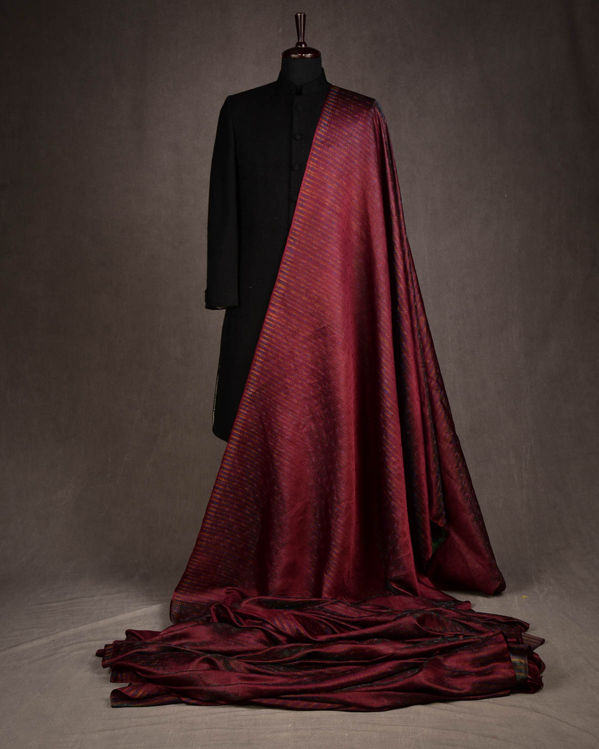 Metallic Mahogany Tehri Paisley Jamawar Handwoven Katan Silk Banarasi Fabric-HolyWeaves