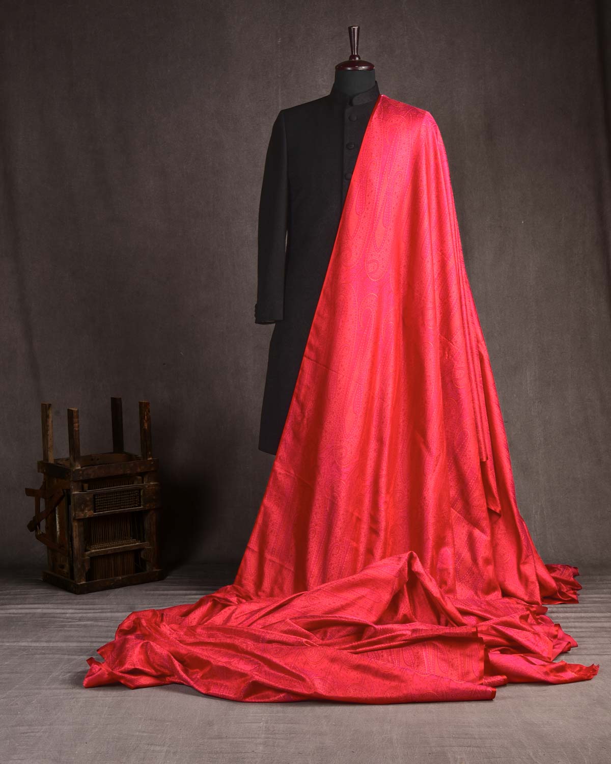 Shot Fuchsia Pink Banarasi Large Paisley Tehra Jamawar Handwoven Katan Silk Fabric-HolyWeaves