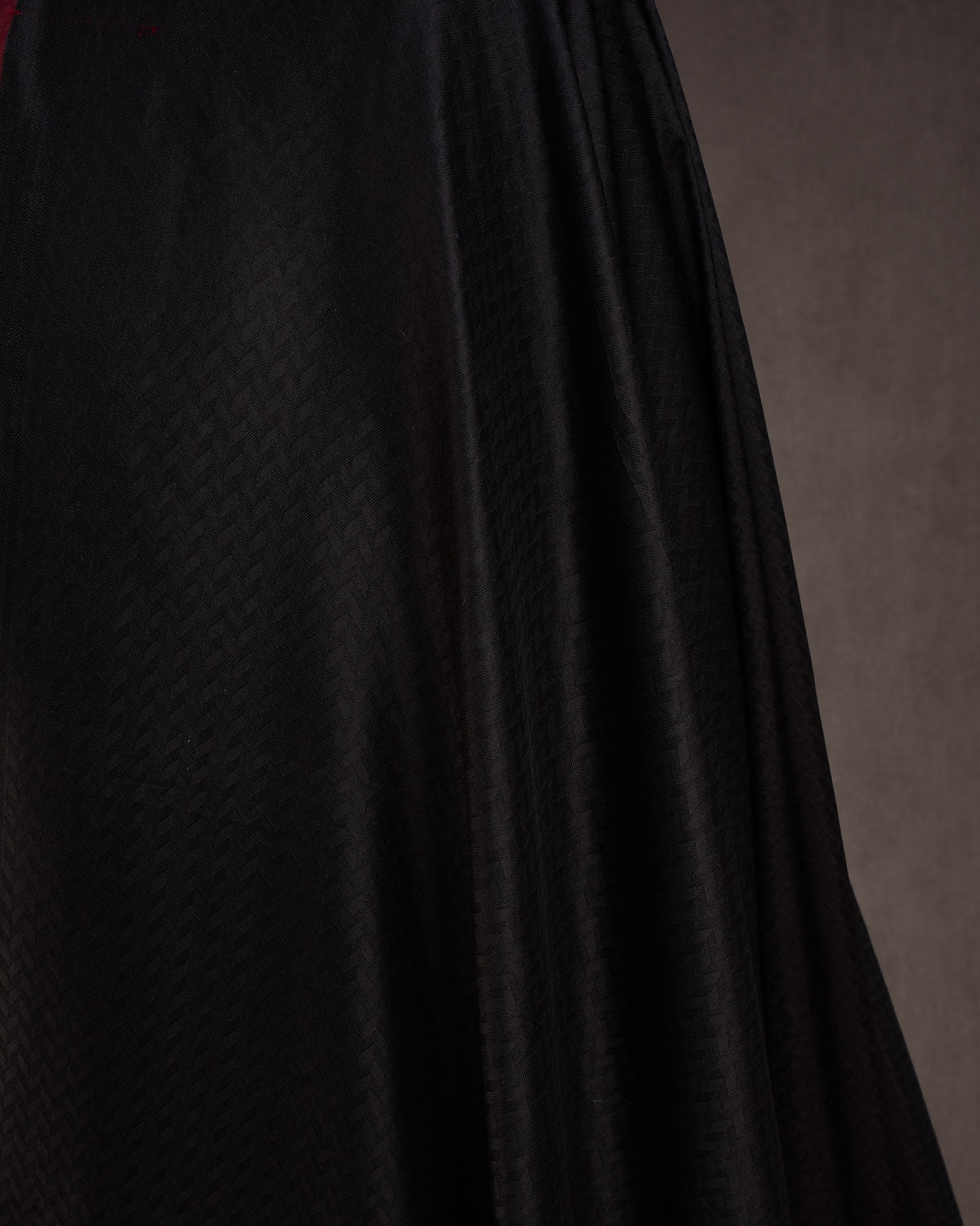 Black Herring Bone Tanchoi Handwoven Katan Silk Banarasi Fabric-HolyWeaves