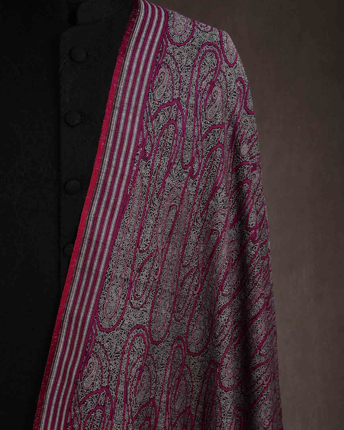 Gray Large Paisleys Tanchoi Handwoven Silk Wool Banarasi Fabric-HolyWeaves