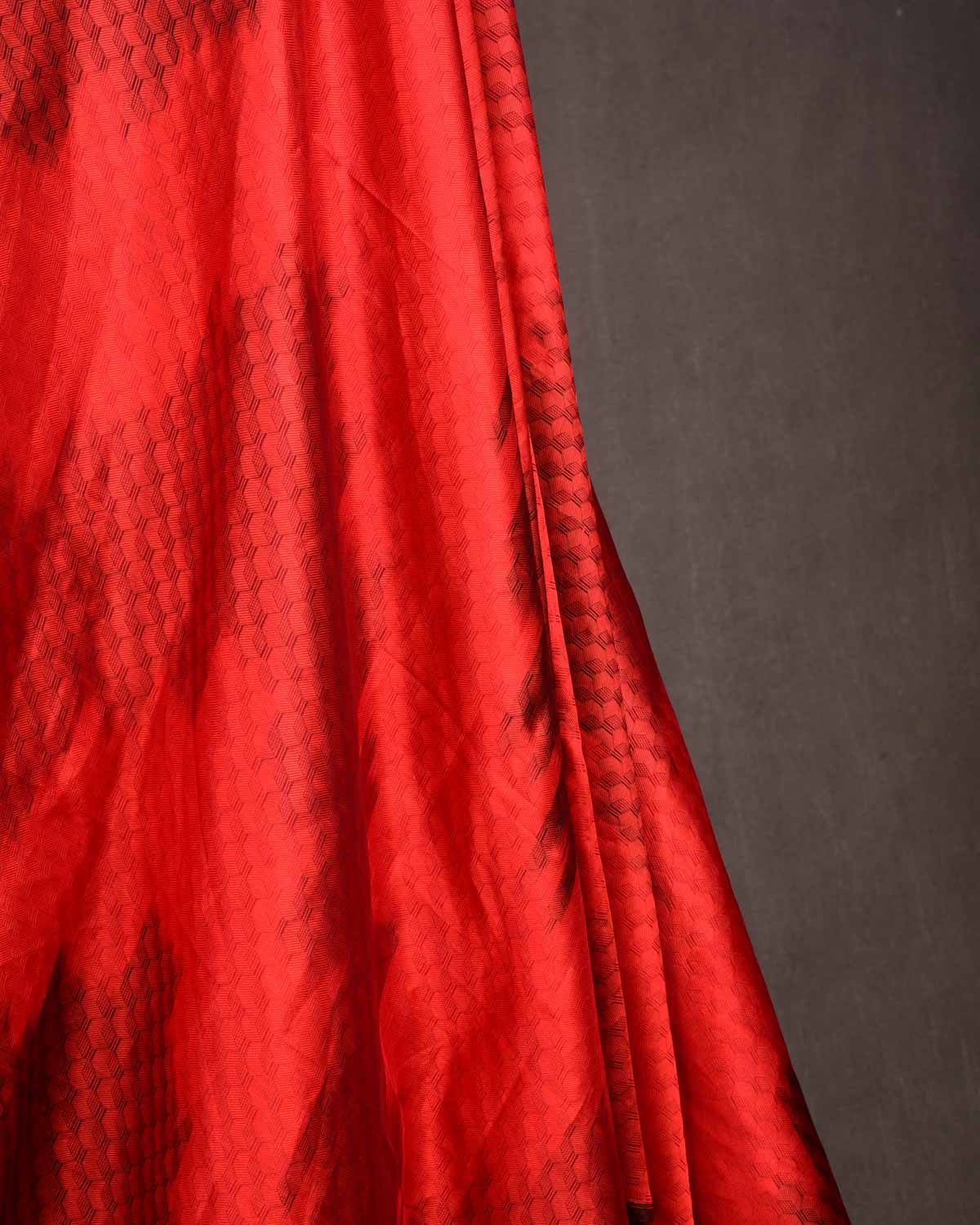 Ombre Maroon Red Geometric Tanchoi Handwoven Katan Silk Banarasi Fabric-HolyWeaves