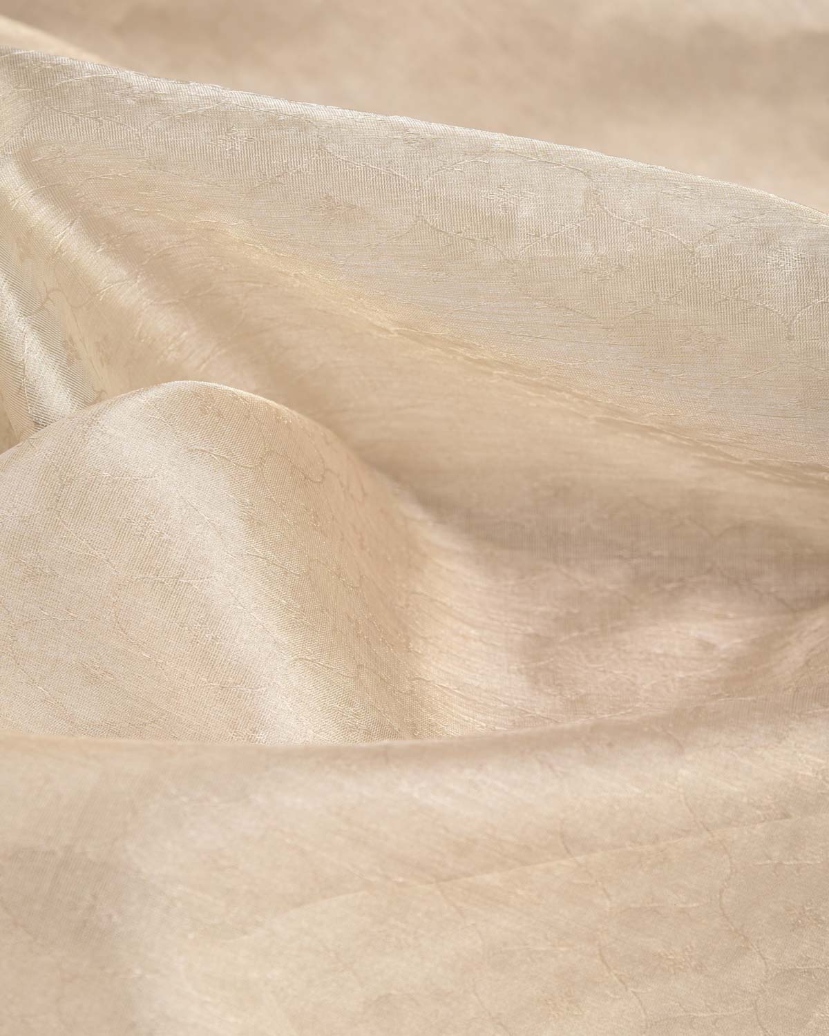 Metallic Silver Zari Tanchoi Brocade Woven Cotton Silk Banarasi Fabric-HolyWeaves