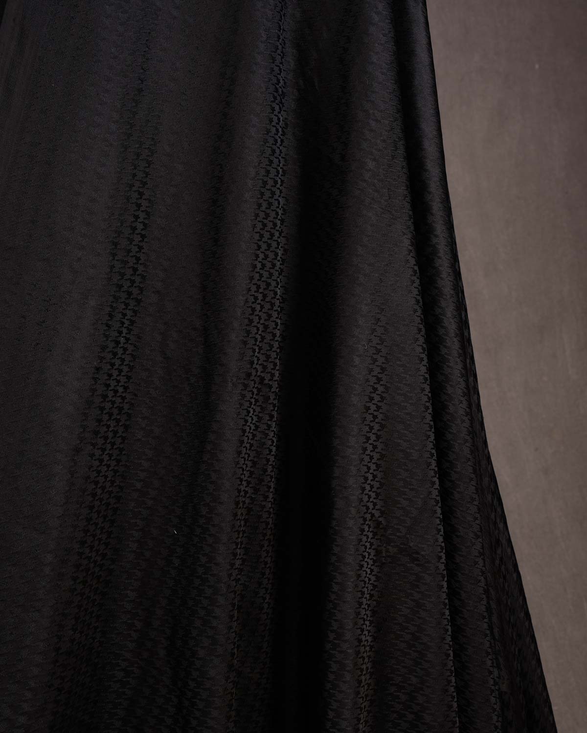 Black Satin Houndstooth Tanchoi Handwoven Katan Silk Fabric-HolyWeaves