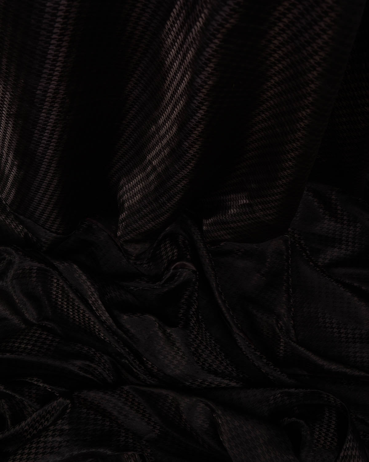 Metallic Black Satin Houndstooth Tanchoi Handwoven Katan Silk Fabric-HolyWeaves