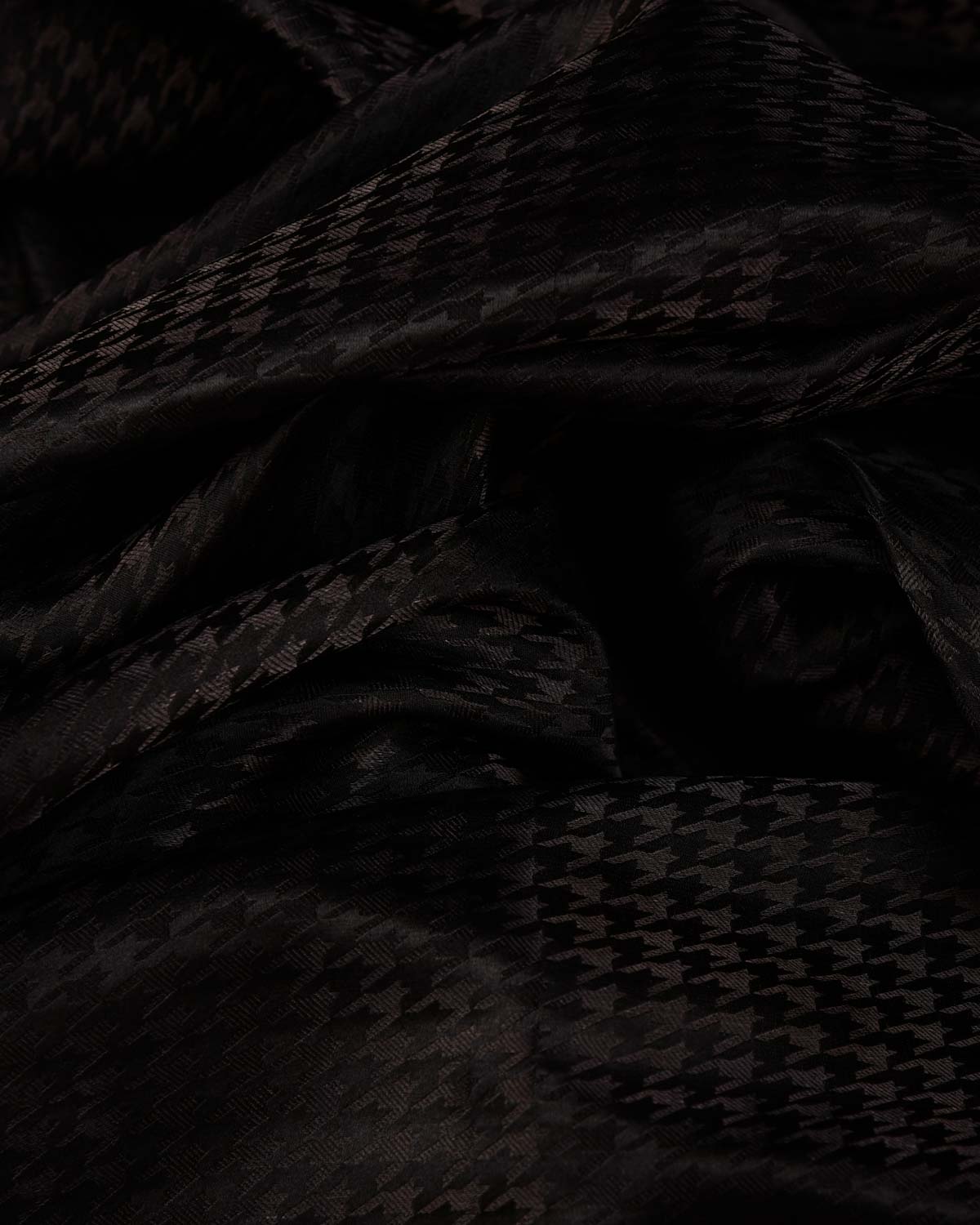 Metallic Black Satin Houndstooth Tanchoi Handwoven Katan Silk Fabric-HolyWeaves
