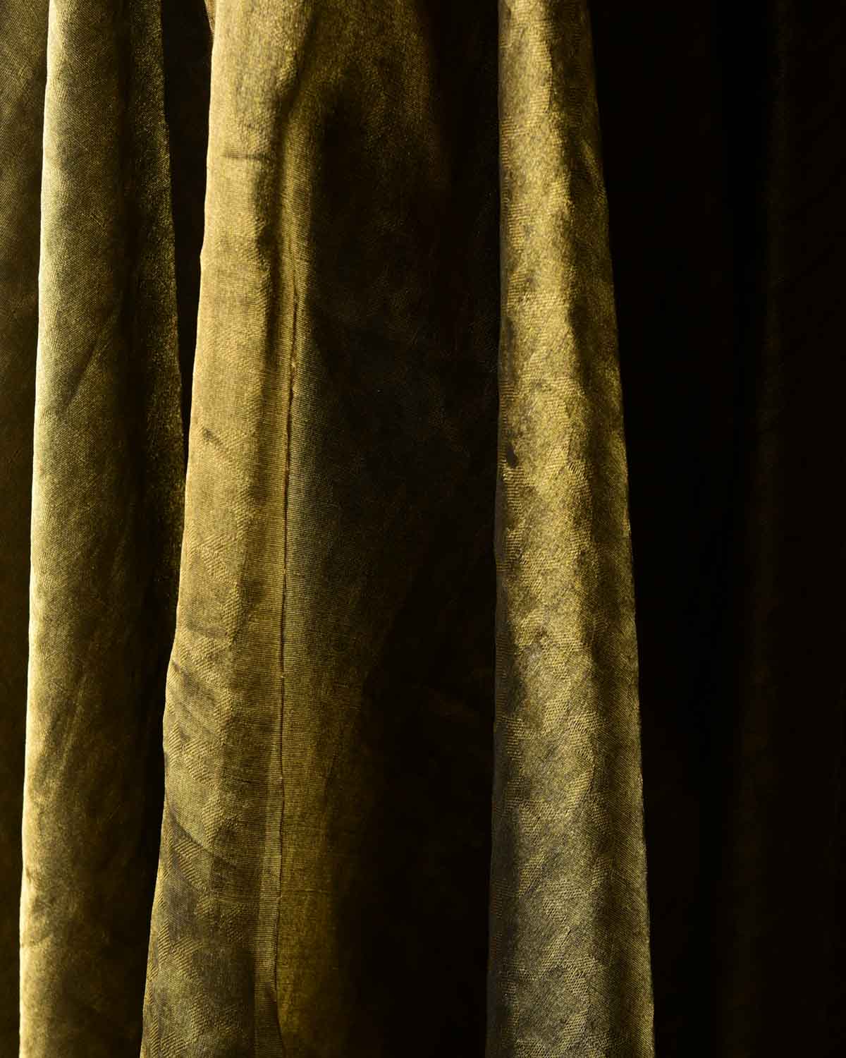 Metallic Gold WATERMARK Kaliedoscopic Stars Brocade Woven Kora Tissue Banarasi Fabric-HolyWeaves