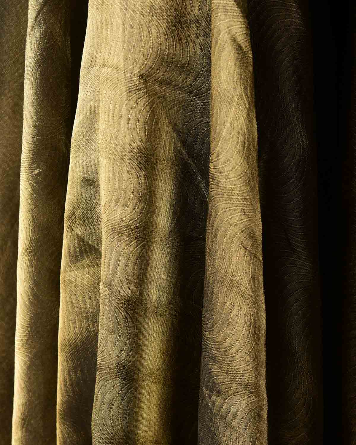 Metallic Antique Gold WATERMARK Scallop Brocade Woven Kora Tissue Banarasi Fabric-HolyWeaves