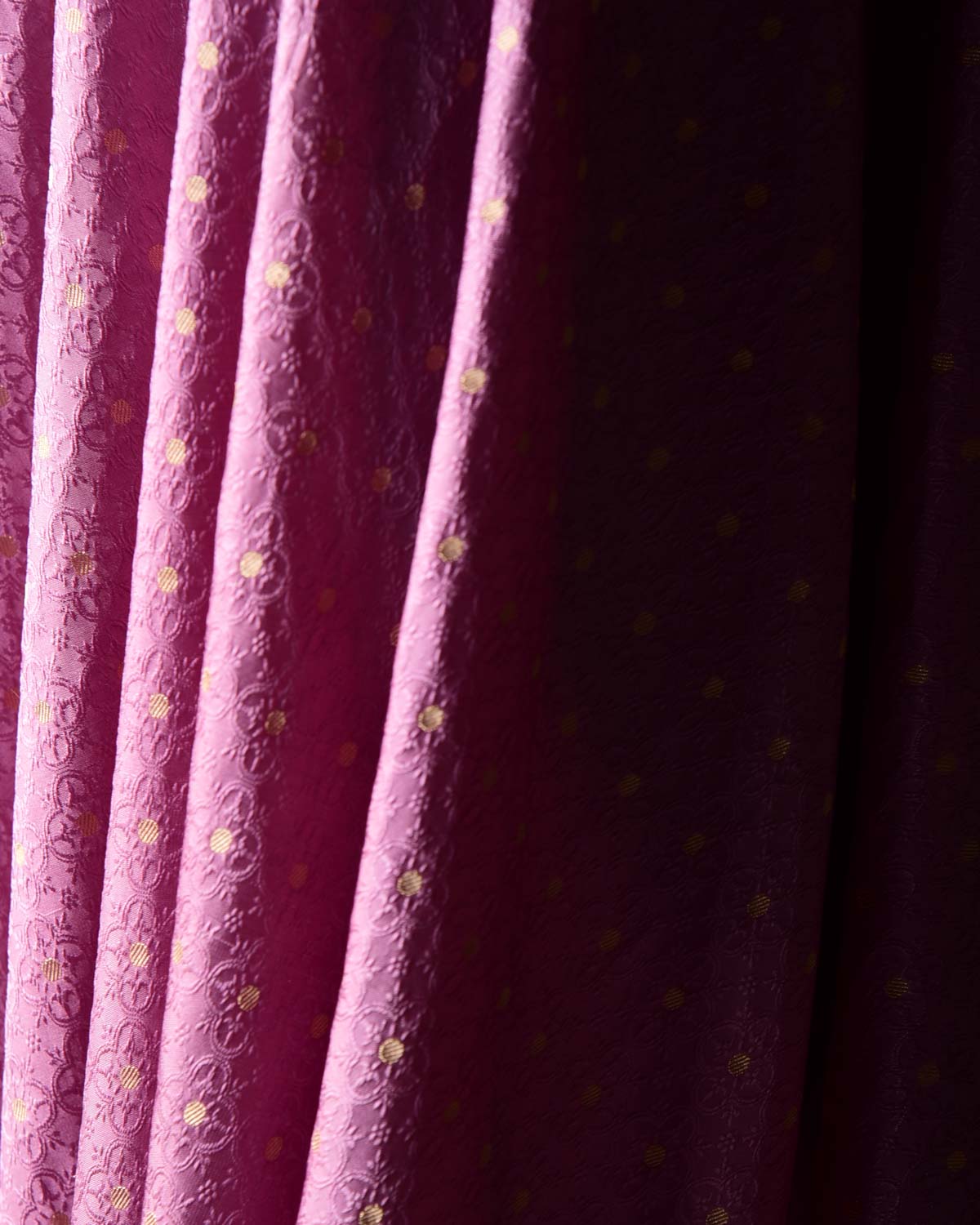 Mauve Gold Zari Satin Tanchoi Brocade Handwoven Katan Silk Banarasi Fabric-HolyWeaves