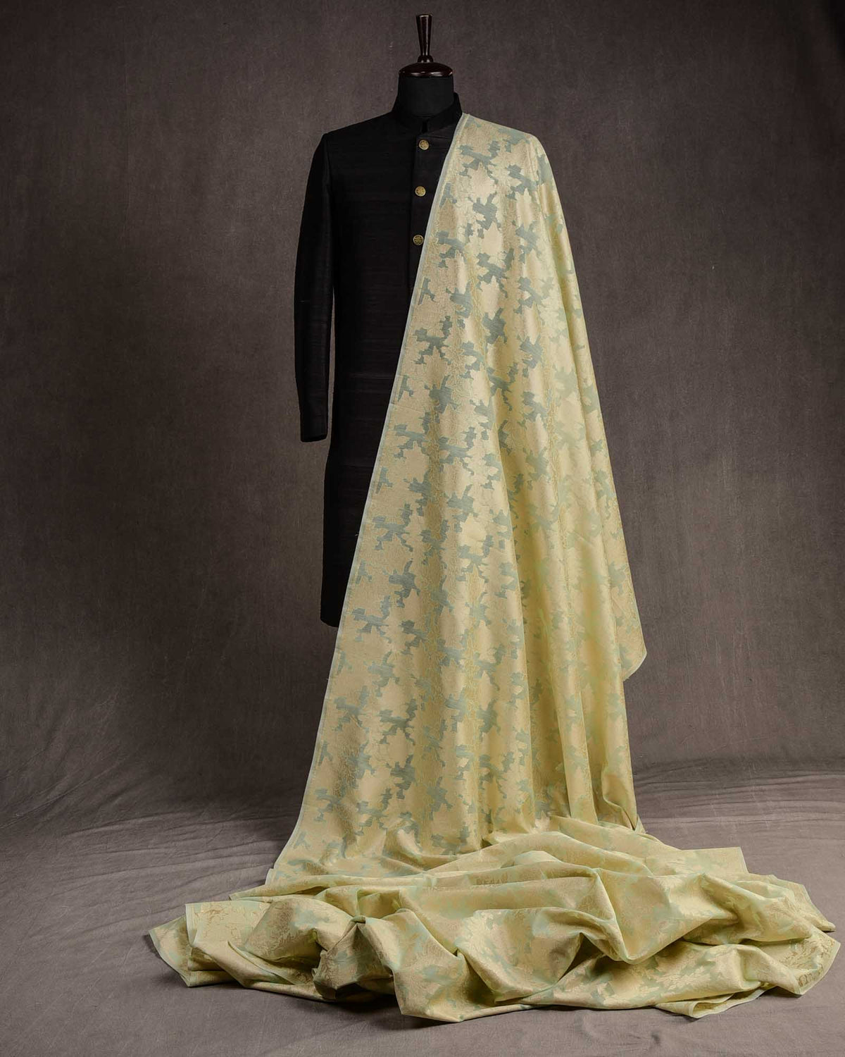 Green Gold Zari Floral Jaal Cutwork Brocade Handwoven Cotton Silk Banarasi Fabric-HolyWeaves