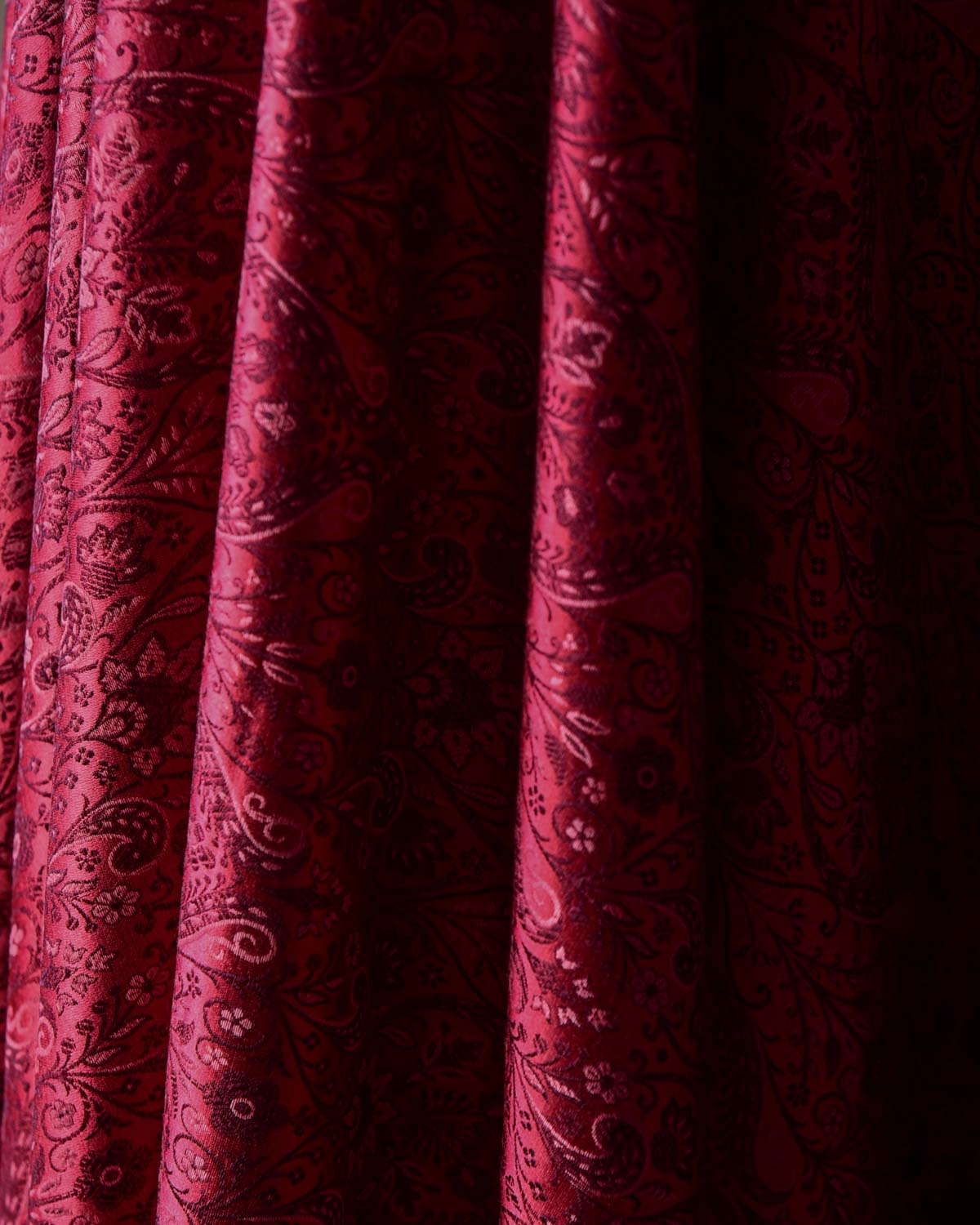 Red Satin Damask Jamawar Handwoven Katan Silk Banarasi Fabric-HolyWeaves