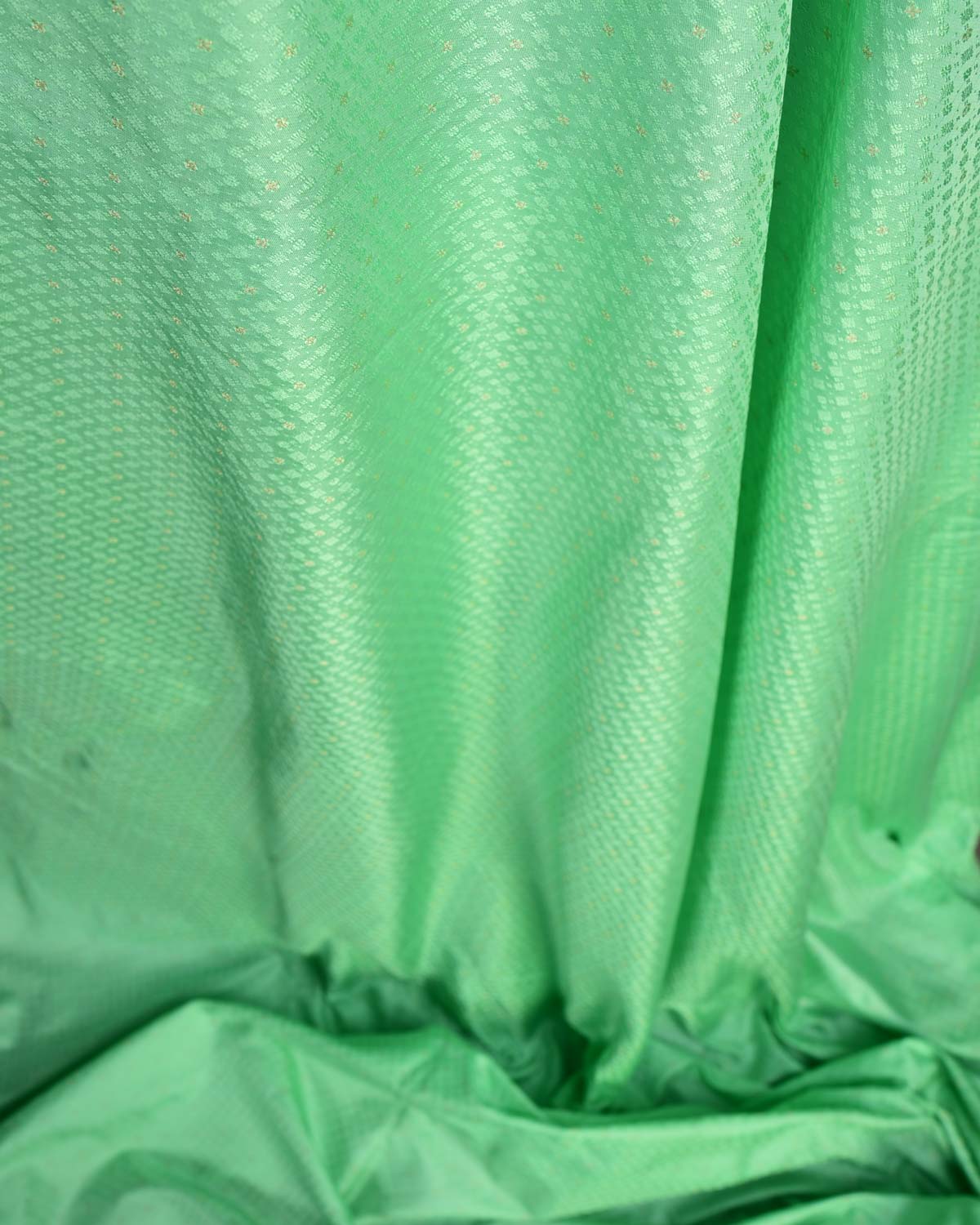 Green Banarasi Tanchoi Brocade Handwoven Silk Unisex Fabric-HolyWeaves