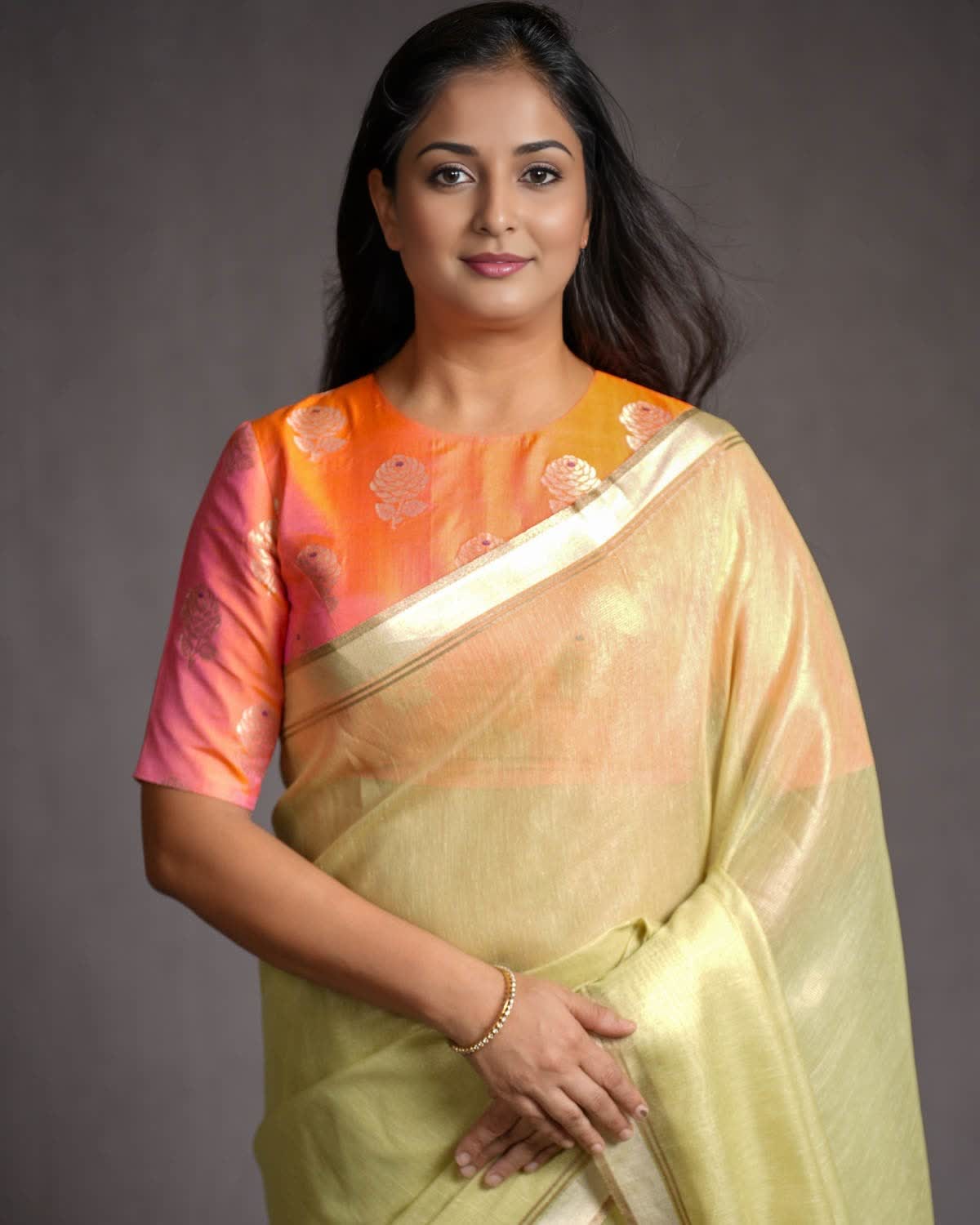 Metallic Green Banarasi Dual Zari Border Brocade Woven Art Cotton Tissue Saree-HolyWeaves