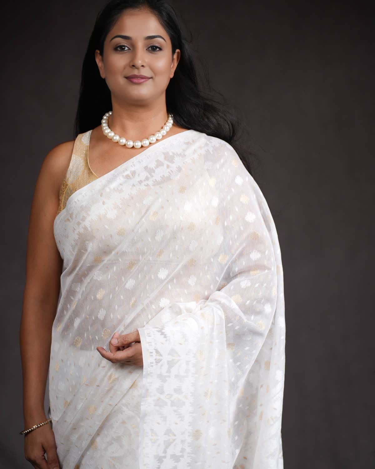 White Alfi Banarasi Dhakai Buti Cutwork Brocade Woven Cotton Silk Saree-HolyWeaves
