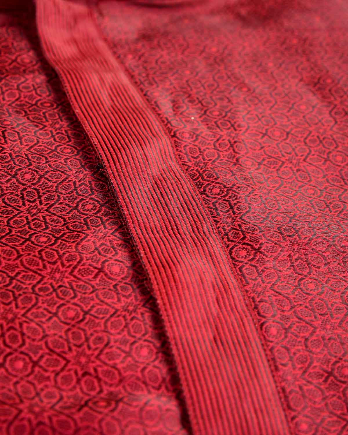 Metallic Maroon Mosaic Tanchoi Handwoven Katan Silk Banarasi Mens Kurta Pyjama-HolyWeaves