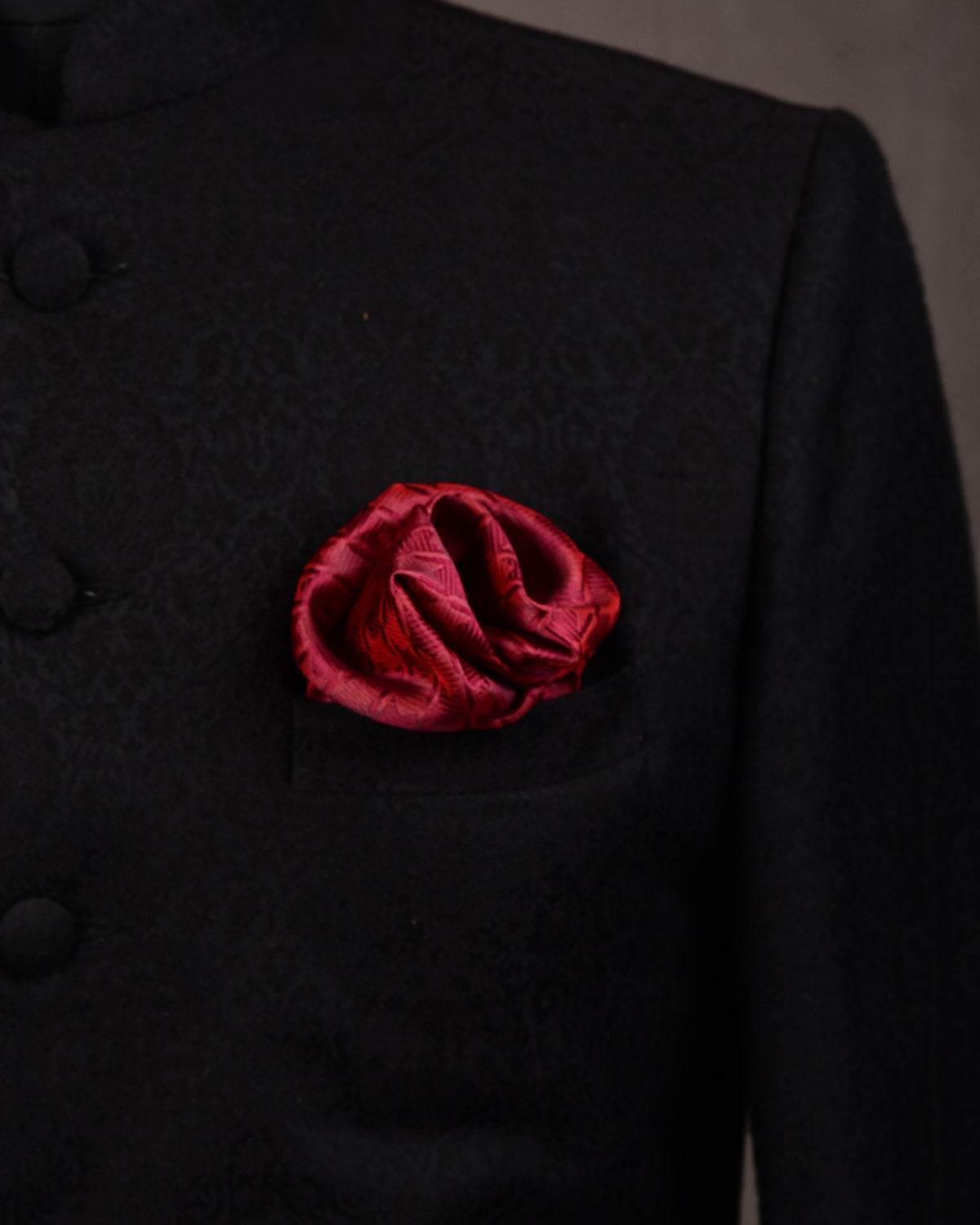 Maroon Houndstooth Tanchoi Handwoven Silk Pocket Square-HolyWeaves