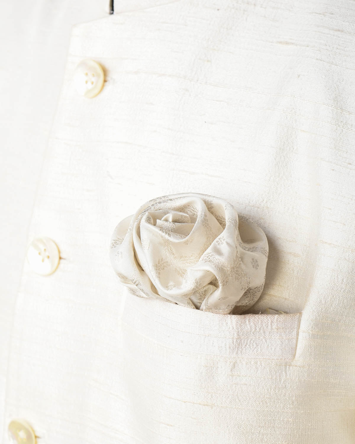 White Moroccon Grids Tanchoi Handwoven Silk Pocket Square for Men with Spiral Hand-Hemming-HolyWeaves