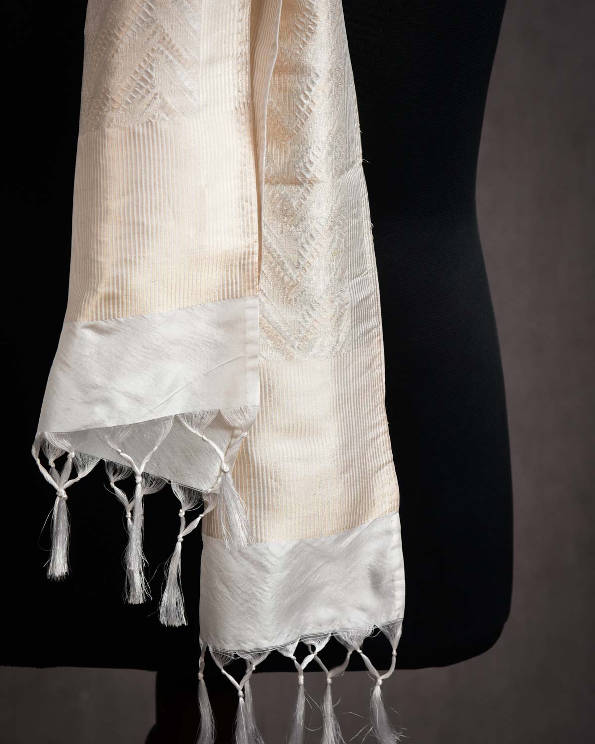 White Banarasi Gold & Silver Zari Zig Zag Alfi Brocade Handwoven Unisex Silk Scarf 78"x10"-HolyWeaves