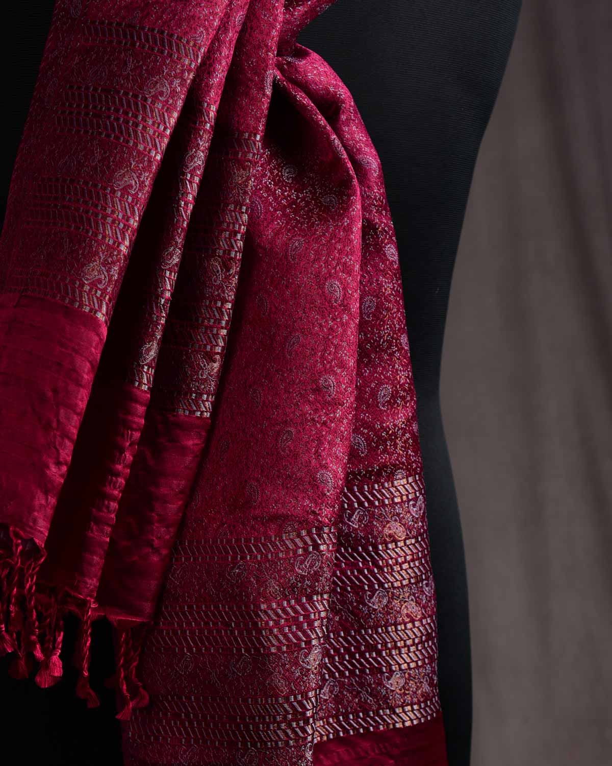 Metallic Maroon Tehra Paisley Jamawar Handwoven Silk Unisex Scarf 80"x22"-HolyWeaves