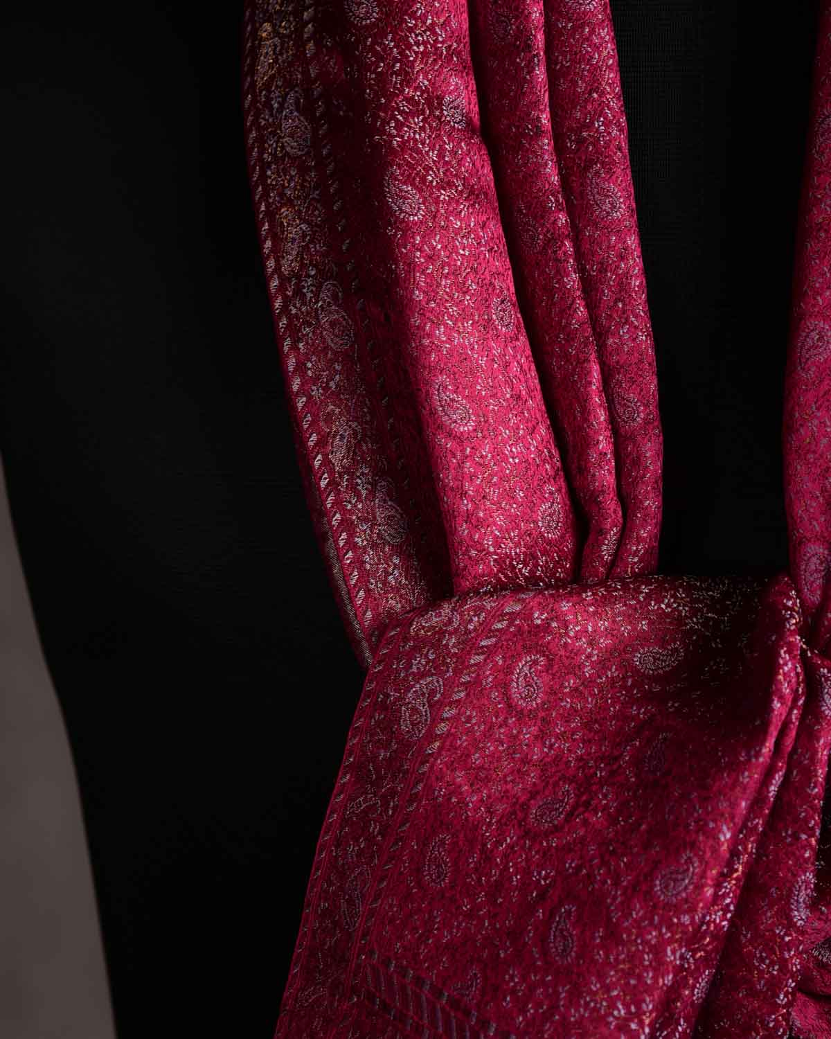 Metallic Maroon Tehra Paisley Jamawar Handwoven Silk Unisex Scarf 80"x22"-HolyWeaves