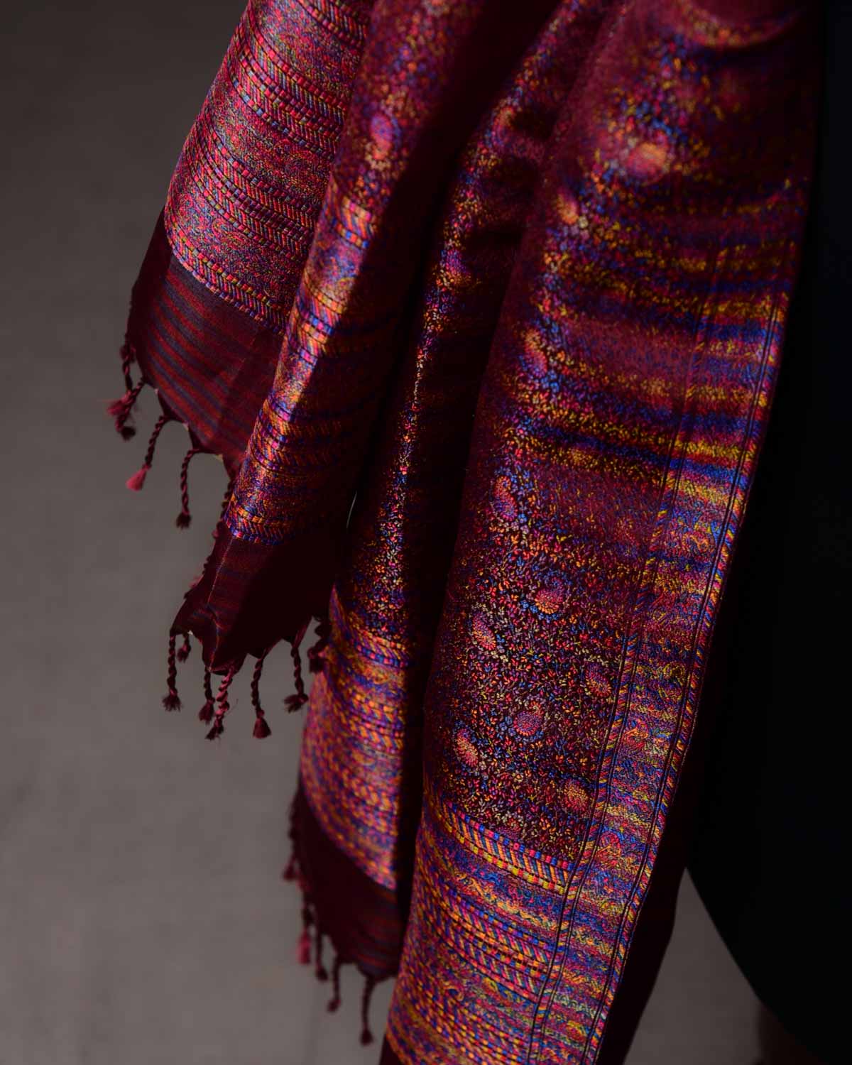 Metallic Mahogany Tehra Paisley Jamawar Handwoven Silk Unisex Scarf 80"x22"-HolyWeaves