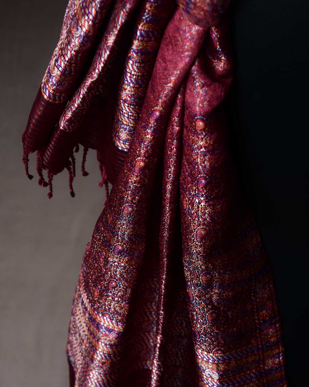 Metallic Mahogany Tehra Paisley Jamawar Handwoven Silk Unisex Scarf 80"x22"-HolyWeaves