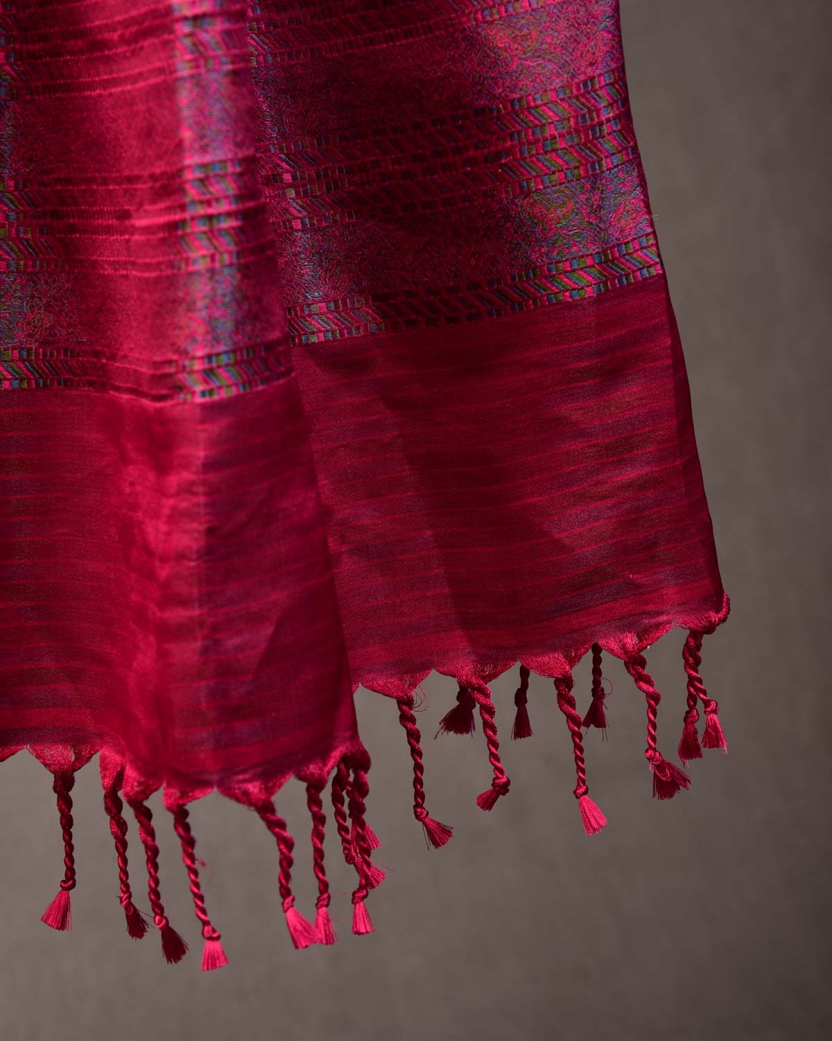 Metallic Maroon Tehra Paisley Jamawar Handwoven Silk Unisex Scarf 80"x22"-HolyWeaves